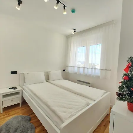 Jovic - Zlatni Dan - Apartamento *